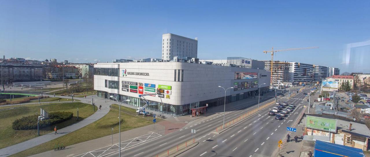 Wm Centrum Glamour Z Parkingiem بياليستوك المظهر الخارجي الصورة