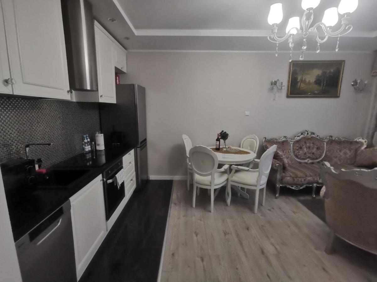 Wm Centrum Glamour Z Parkingiem بياليستوك المظهر الخارجي الصورة